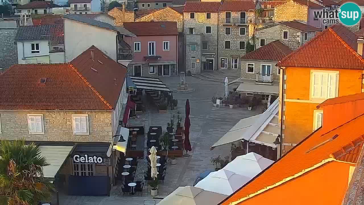 Jelsa vrtljiva spletna kamera otok Hvar – Dalmacija – Hrvaška