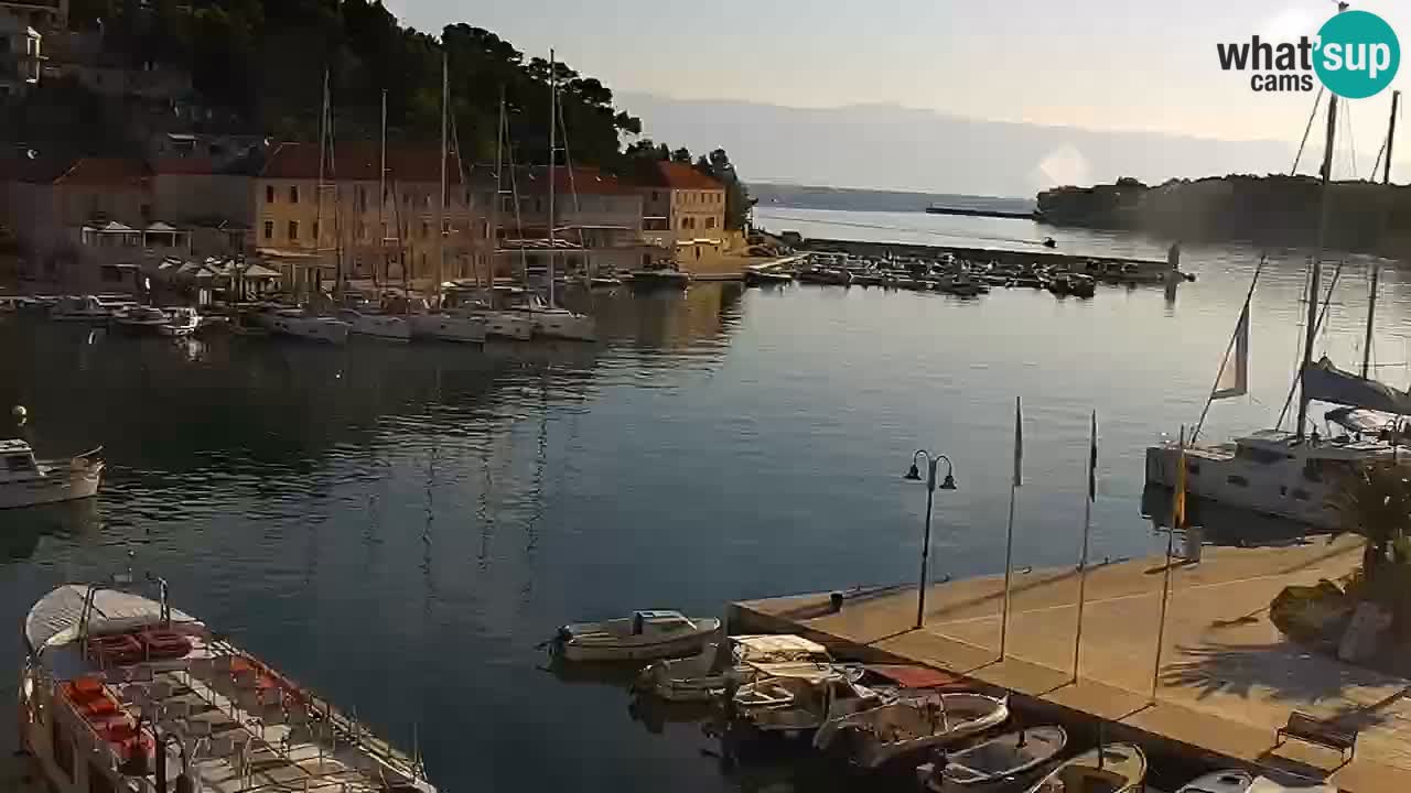 Webcam Jelsa Live motorisée – île de Hvar – Dalmatie – Croatie