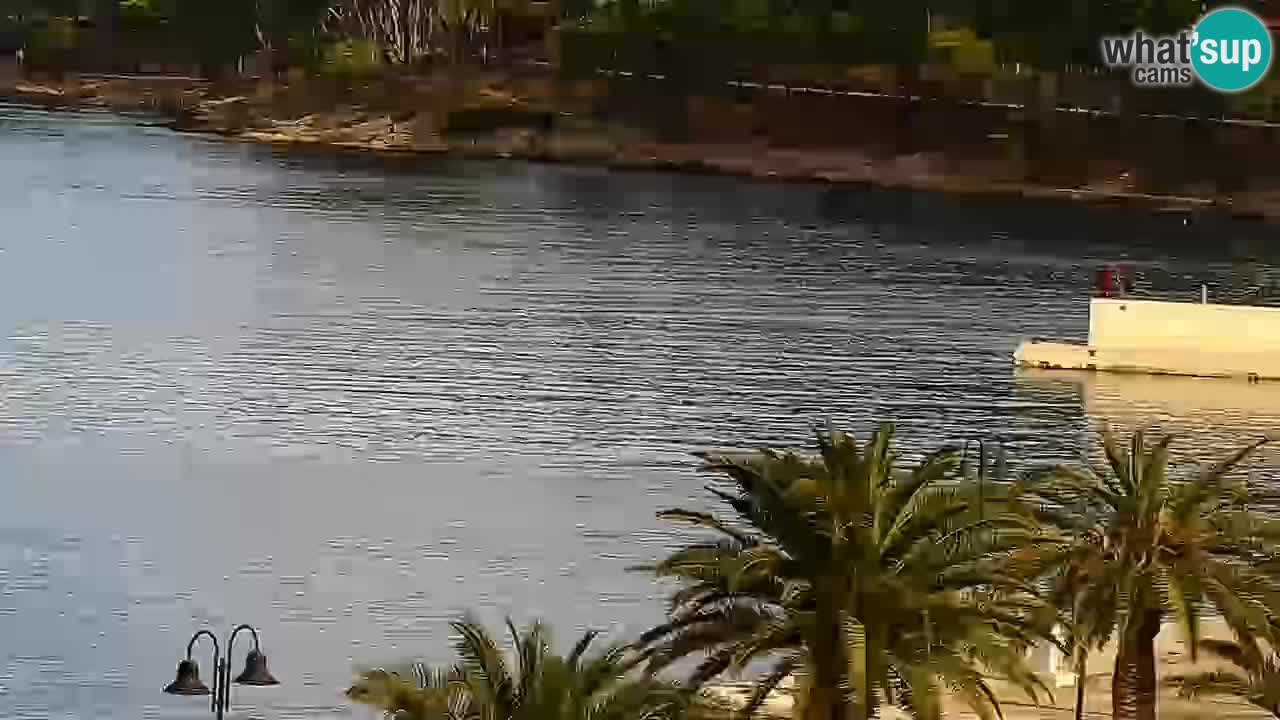 Webcam Jelsa Live motorisée – île de Hvar – Dalmatie – Croatie