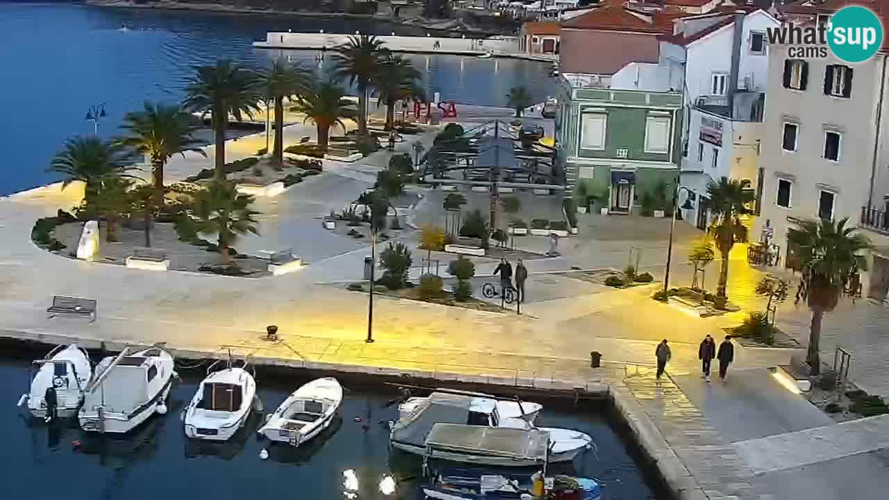 Webcam Jelsa Live motorisée – île de Hvar – Dalmatie – Croatie