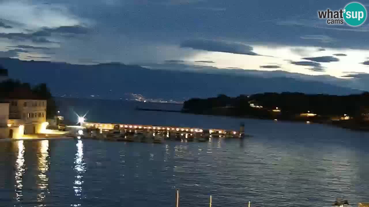 Webcam Jelsa Live motorisée – île de Hvar – Dalmatie – Croatie