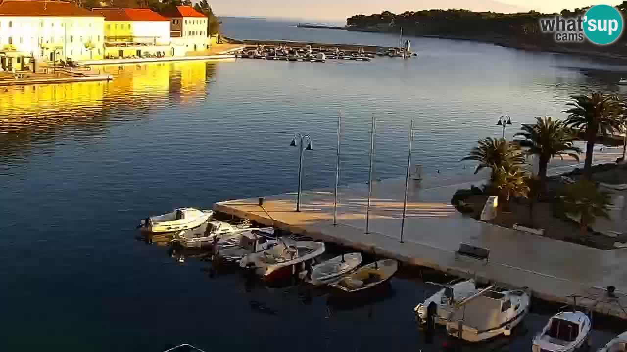 Webcam Jelsa Live motorisée – île de Hvar – Dalmatie – Croatie