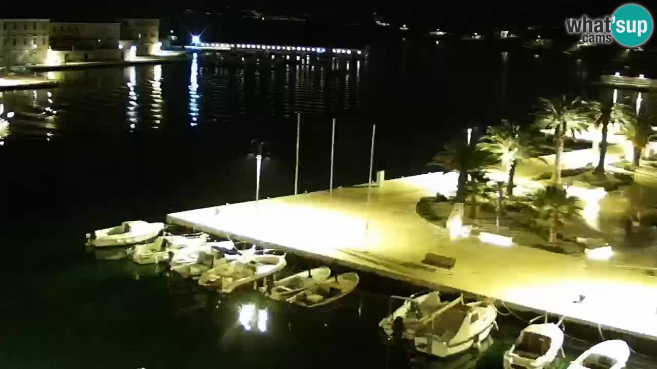 Webcam Jelsa Live motorisée – île de Hvar – Dalmatie – Croatie