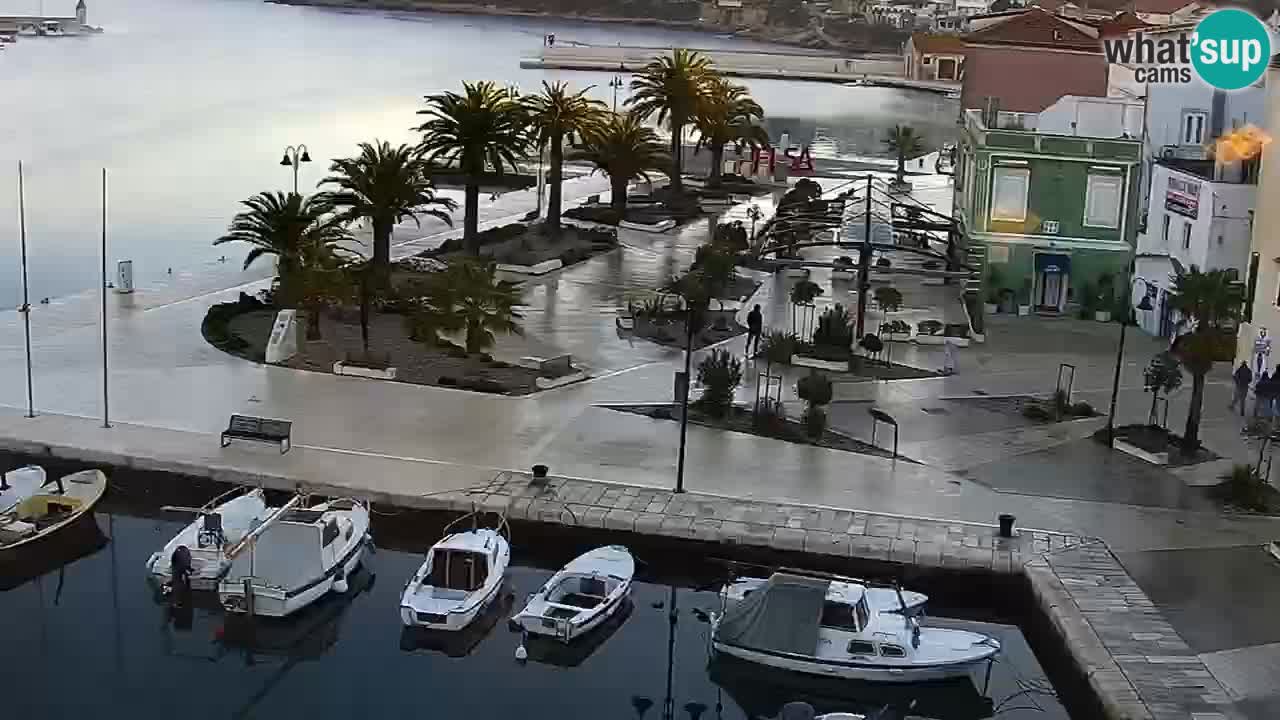 Webcam Jelsa Live motorisée – île de Hvar – Dalmatie – Croatie