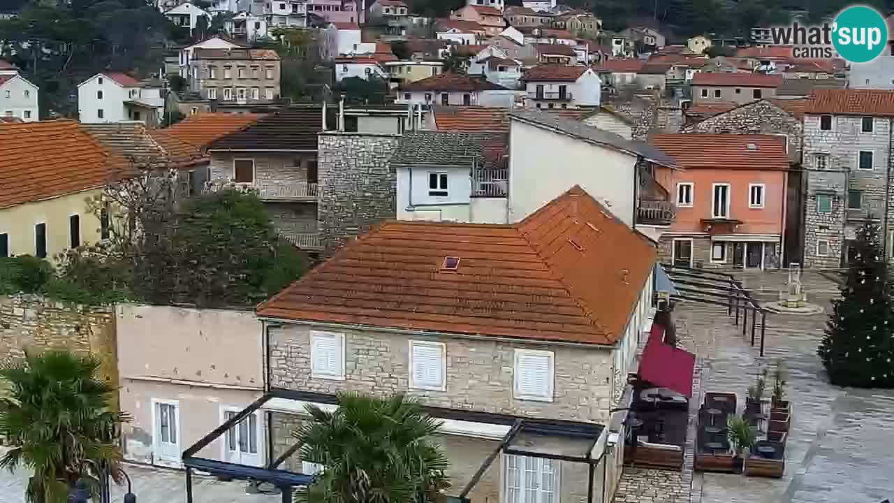 Jelsa Live Webcam motorizzata – Isola di Hvar – Dalmazia – Croazia