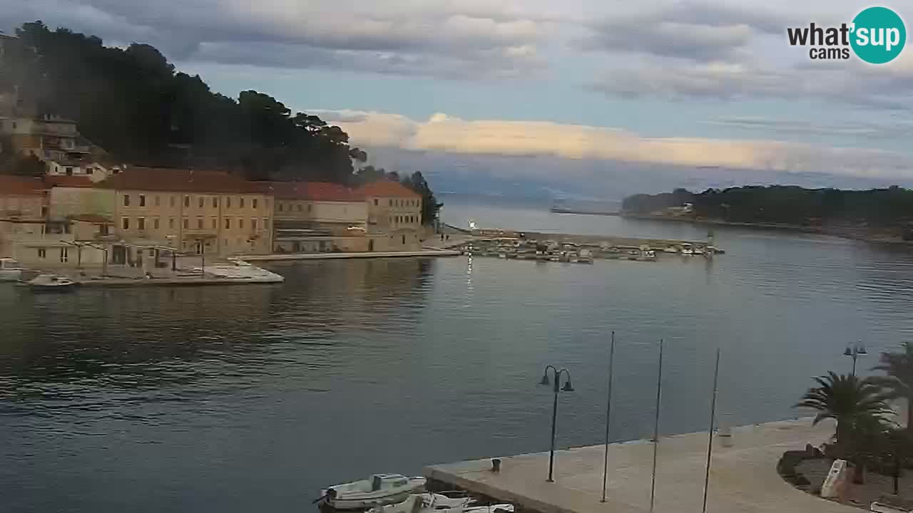 Jelsa motorizirana web kamera – otok Hvar – Dalmacija