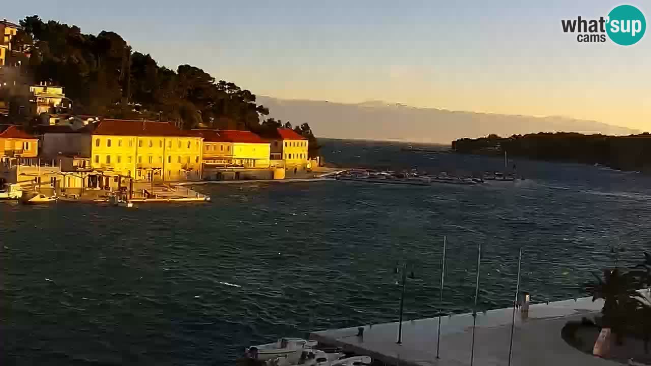 Jelsa camera en vivo – Isla de Hvar – Dalmacia – Croacia
