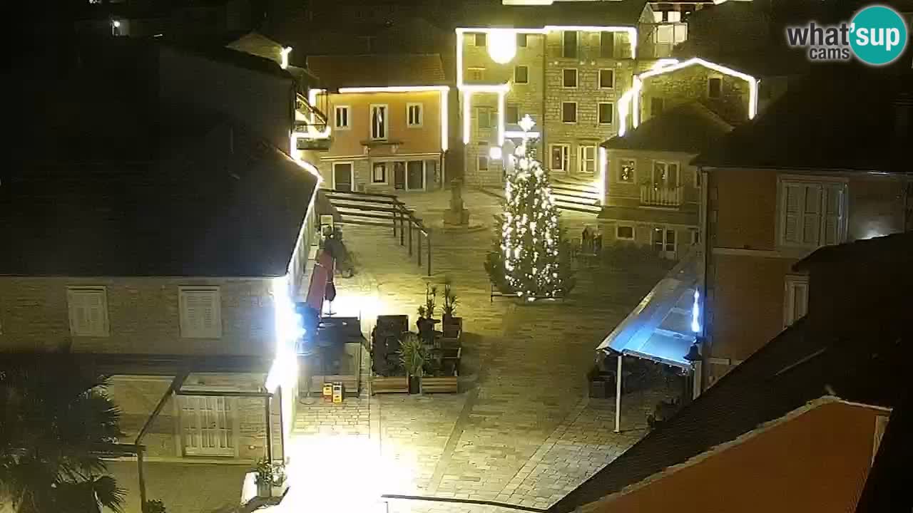 Webcam Jelsa Live motorisée – île de Hvar – Dalmatie – Croatie