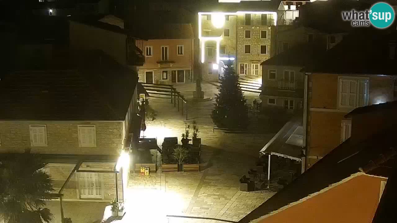 Webcam Jelsa Live motorisée – île de Hvar – Dalmatie – Croatie