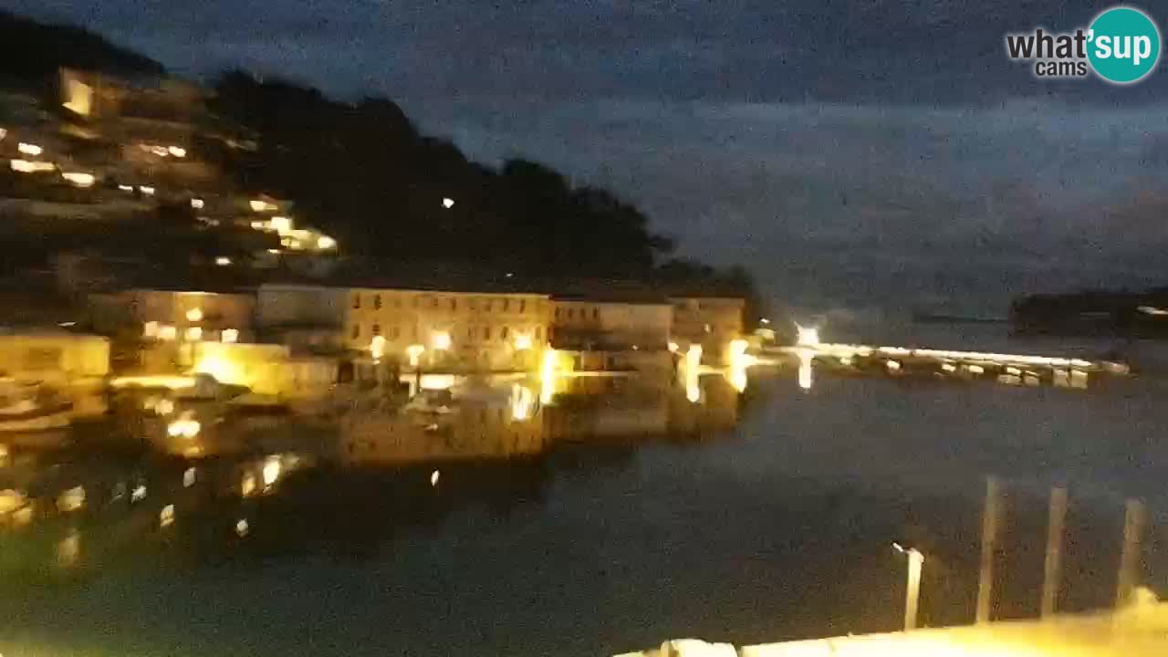 Webcam Jelsa Live motorisée – île de Hvar – Dalmatie – Croatie