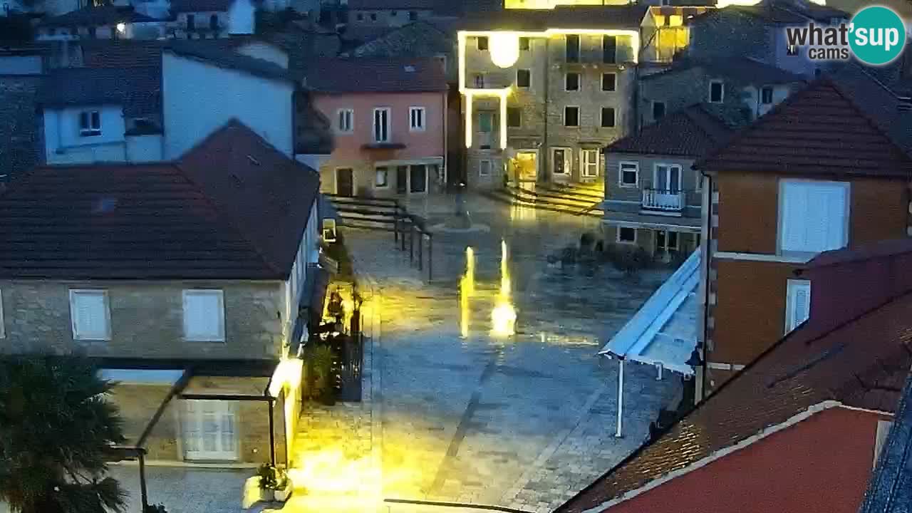 Jelsa motorizirana web kamera – otok Hvar – Dalmacija