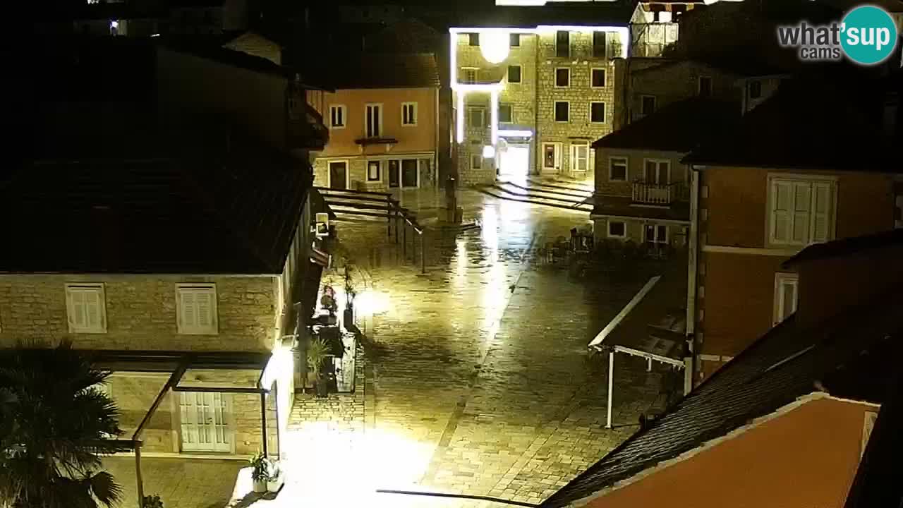 Webcam Jelsa Live motorisée – île de Hvar – Dalmatie – Croatie