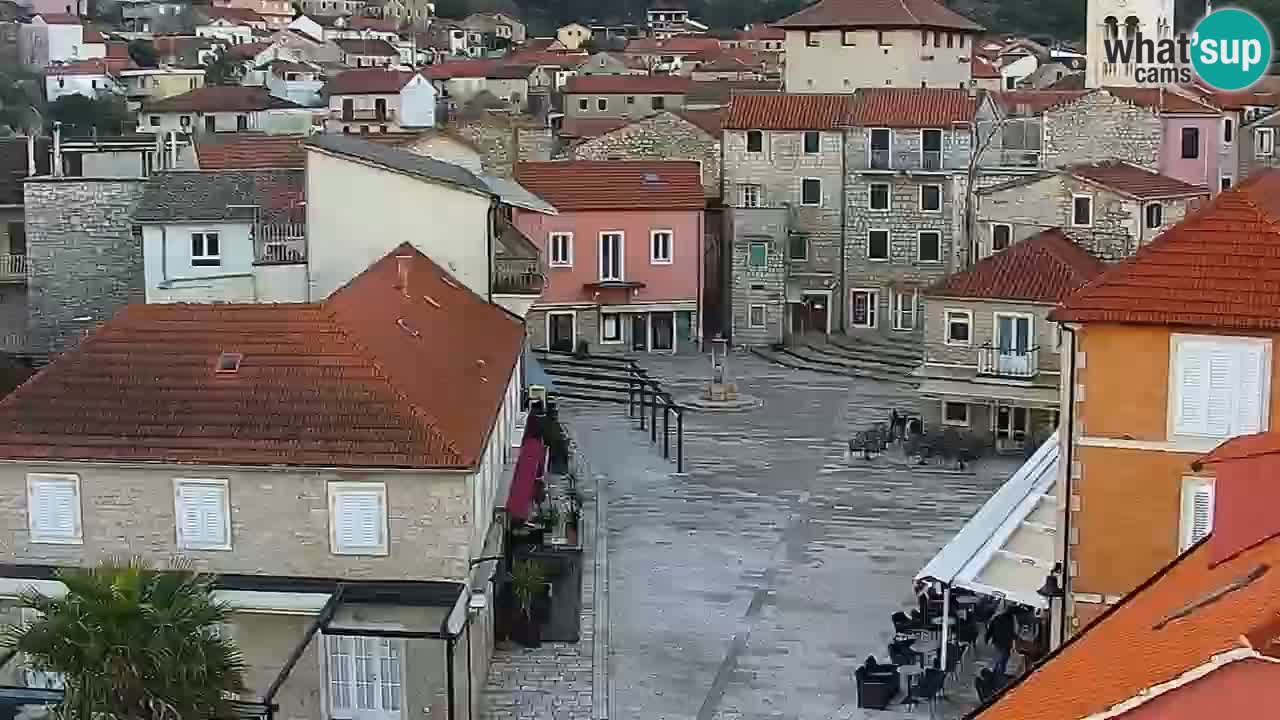 Jelsa vrtljiva spletna kamera otok Hvar – Dalmacija – Hrvaška