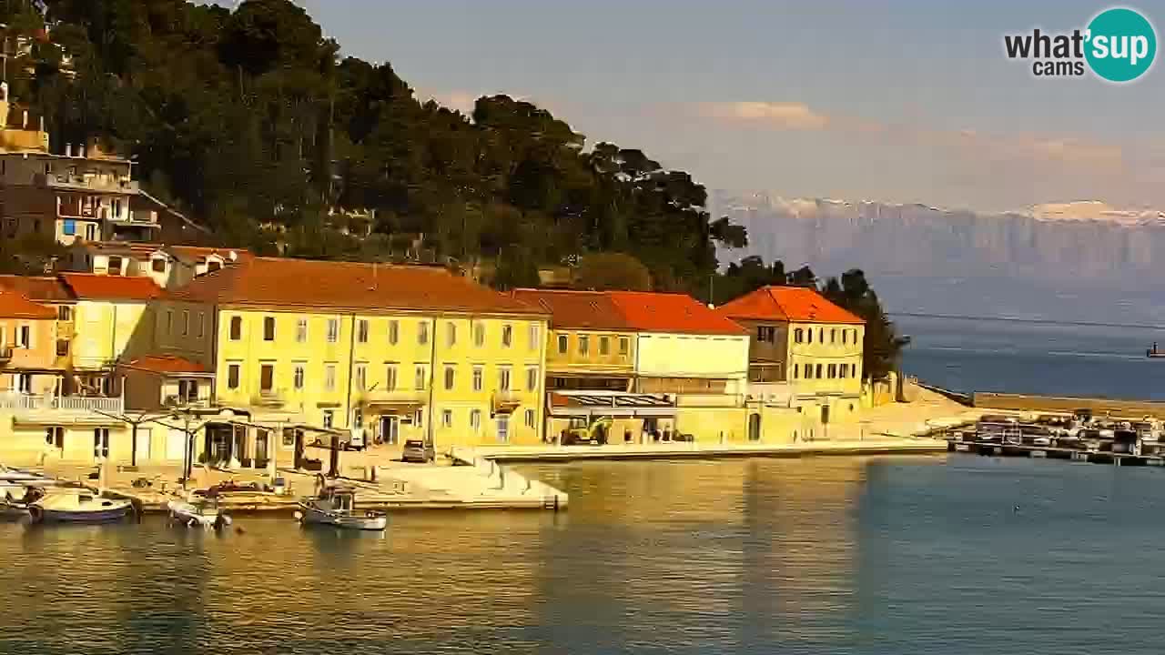 Jelsa motorizirana web kamera – otok Hvar – Dalmacija