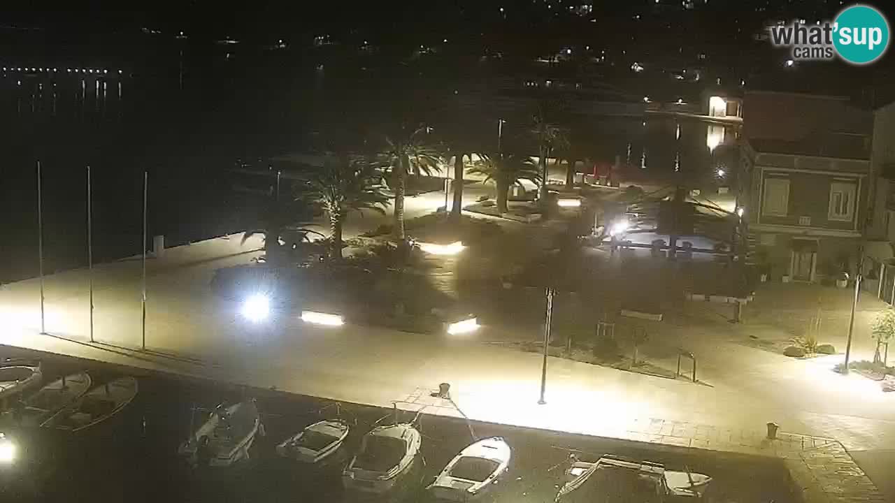 Webcam Jelsa Live motorisée – île de Hvar – Dalmatie – Croatie