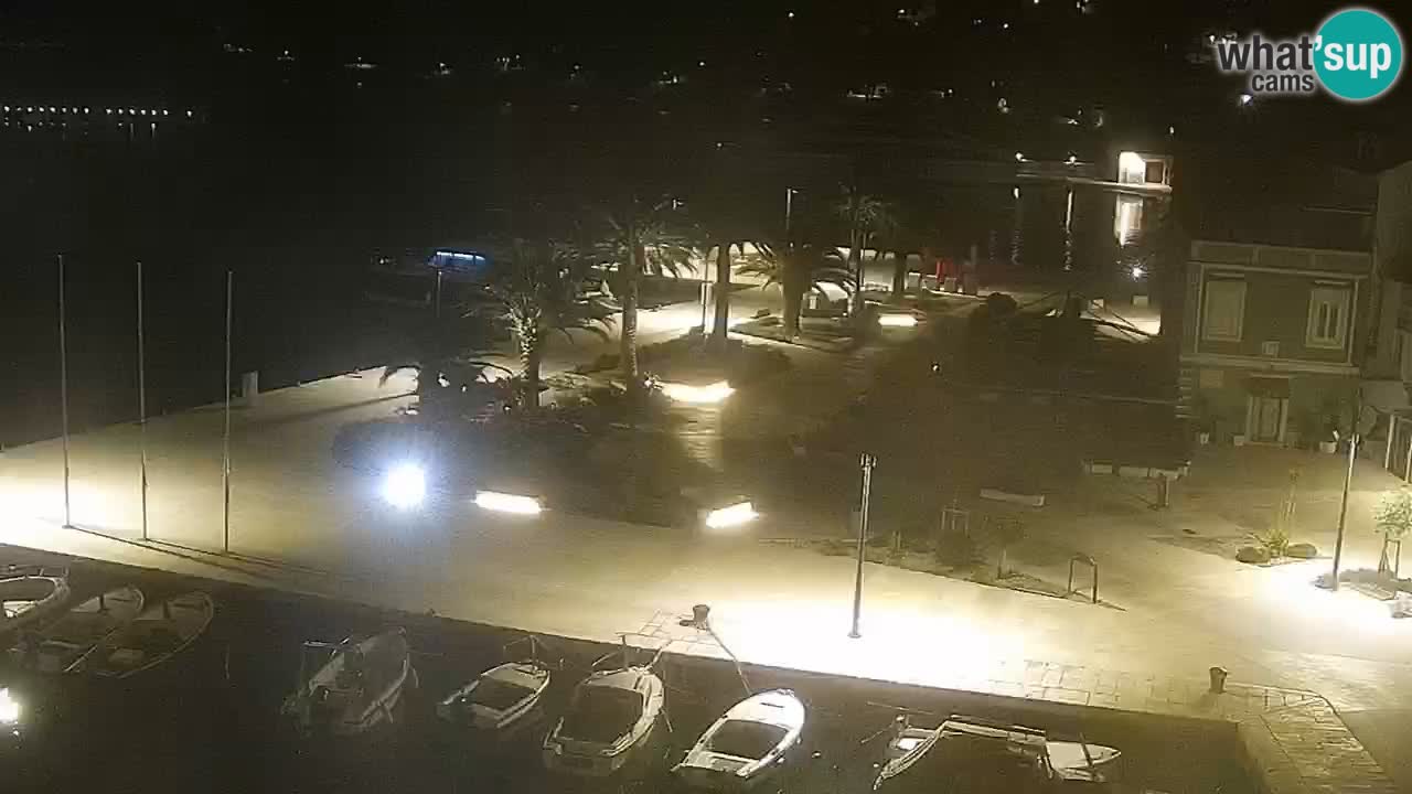 Webcam Jelsa Live motorisée – île de Hvar – Dalmatie – Croatie