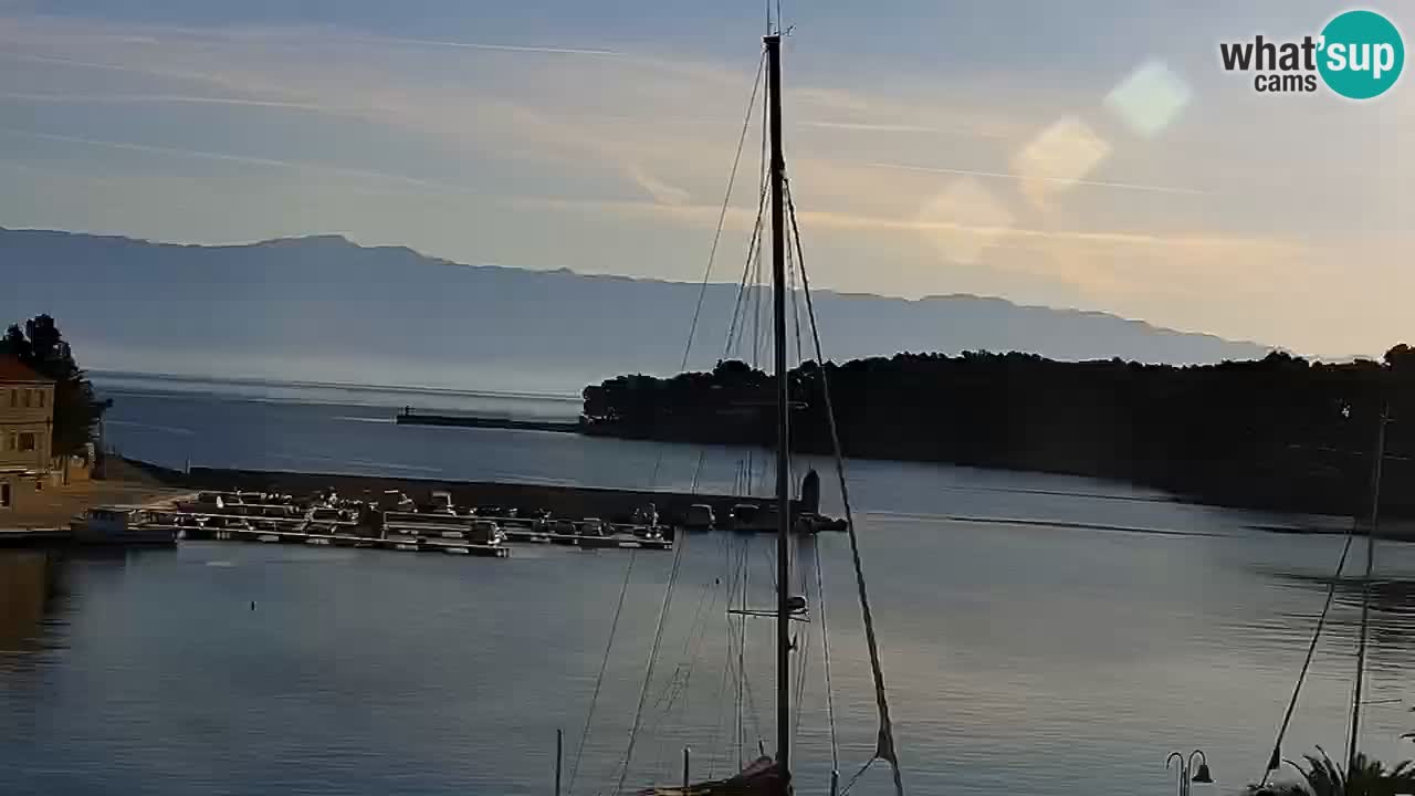 Jelsa vrtljiva spletna kamera otok Hvar – Dalmacija – Hrvaška