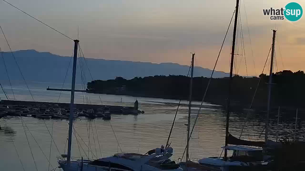Webcam Jelsa Live motorisée – île de Hvar – Dalmatie – Croatie