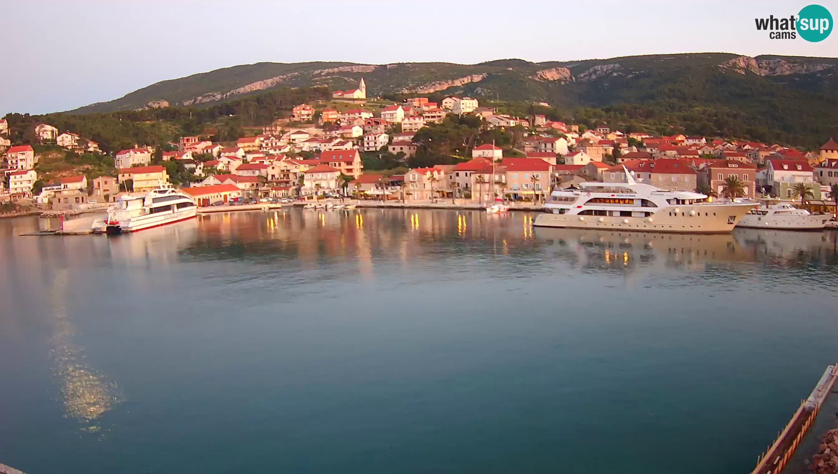 Jelsa / Hvar live webcam