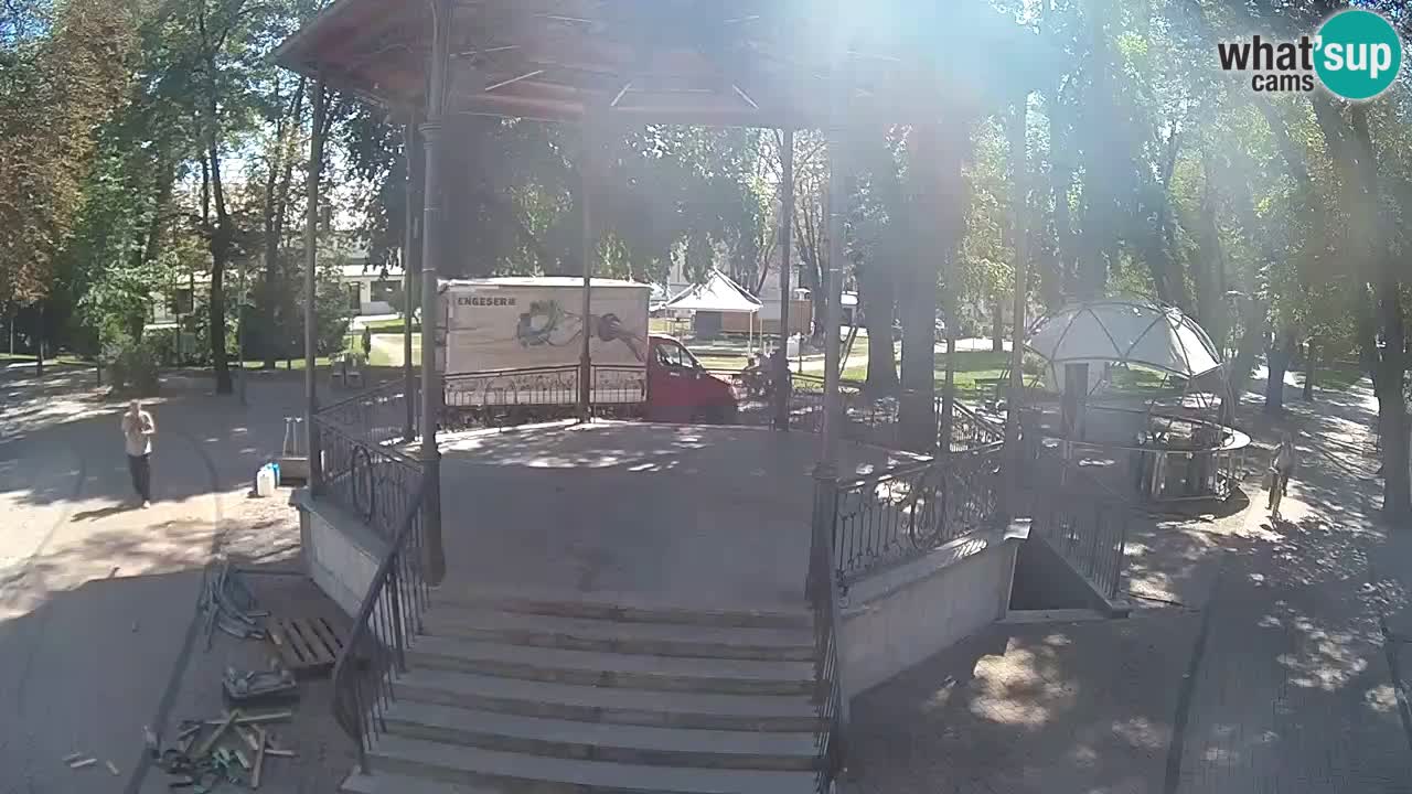 Karlovac live webcam – music pavilion
