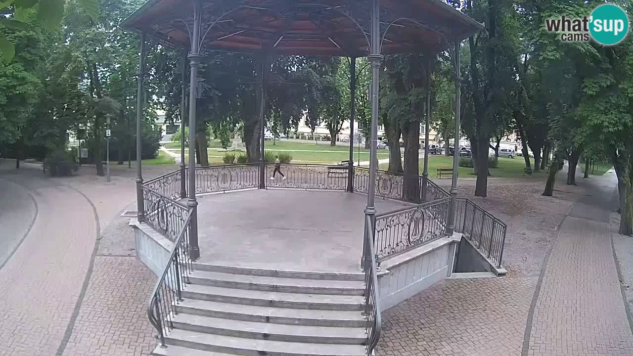 Karlovac live webcam – music pavilion