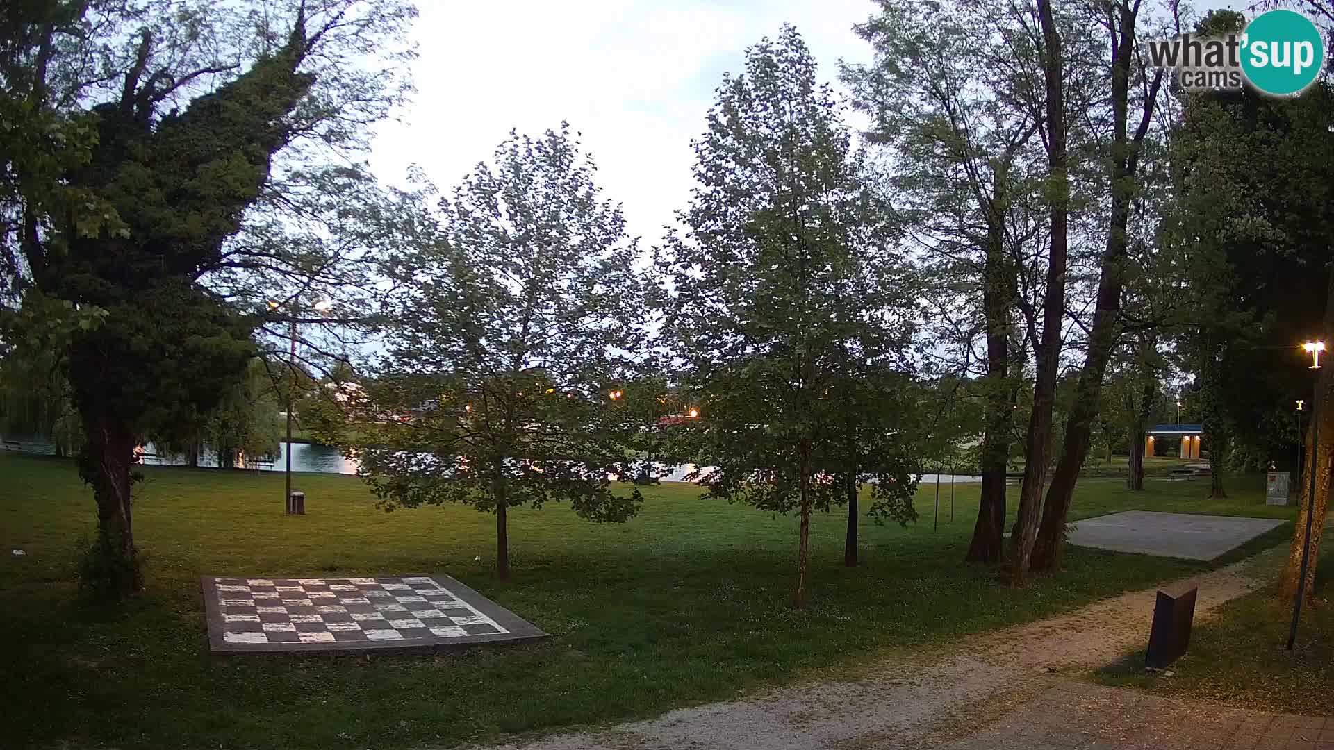LIVE Karlovac Webcam – Piscina exterior Foginovo – Korana – Croacia