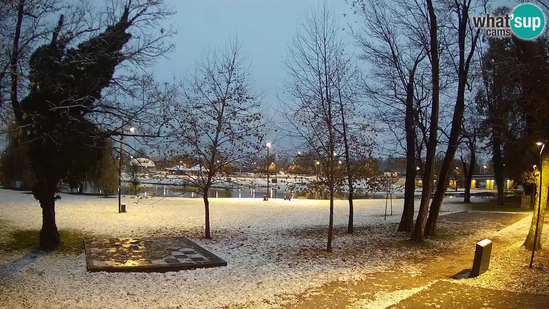 V ŽIVO Spletna kamera Karlovac – mestno kopališče Foginovo – Korana – Hrvaška