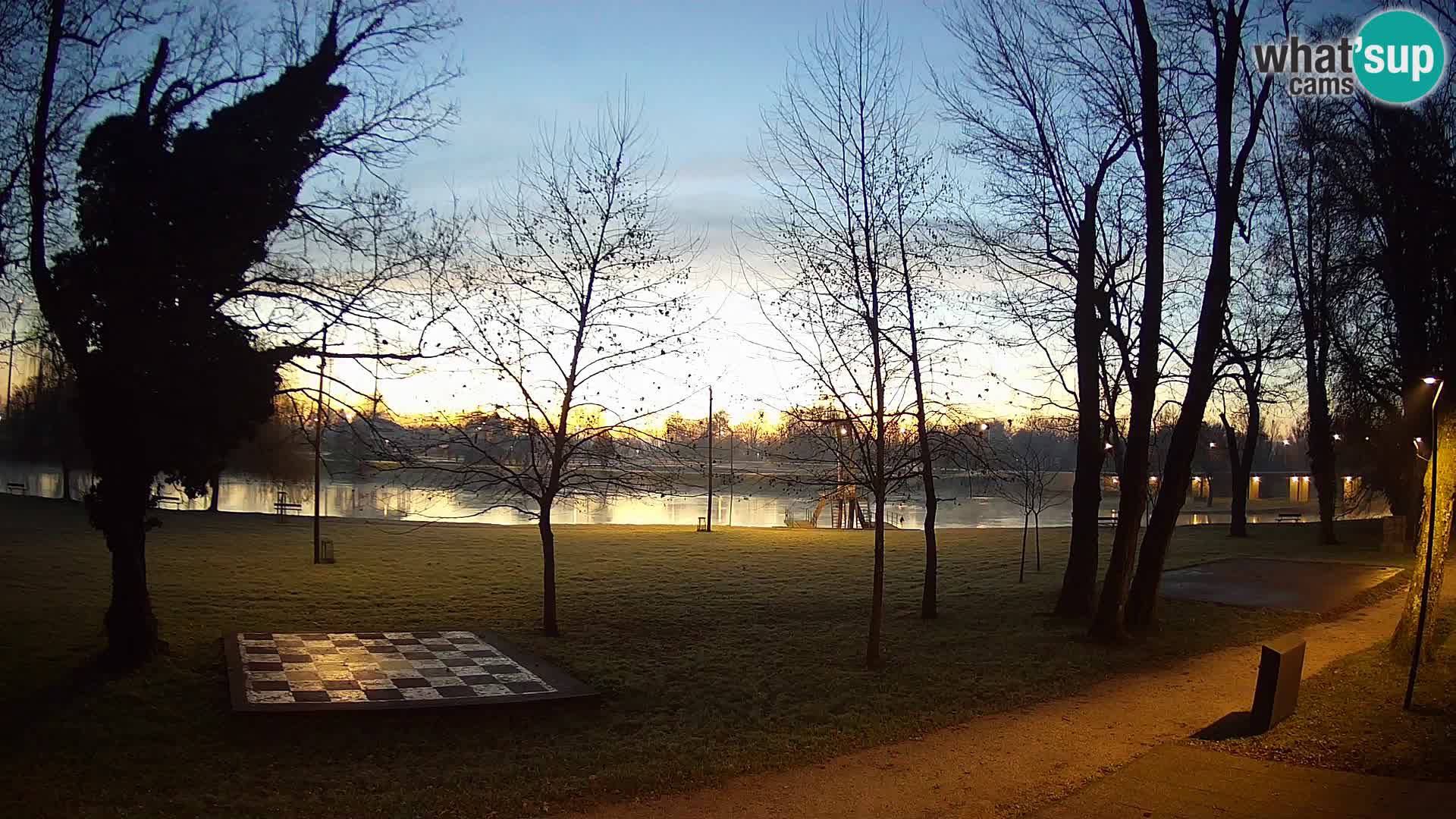 Webcam Karlovac EN DIRECT – Piscine extérieure Foginovo – Korana – Croatie