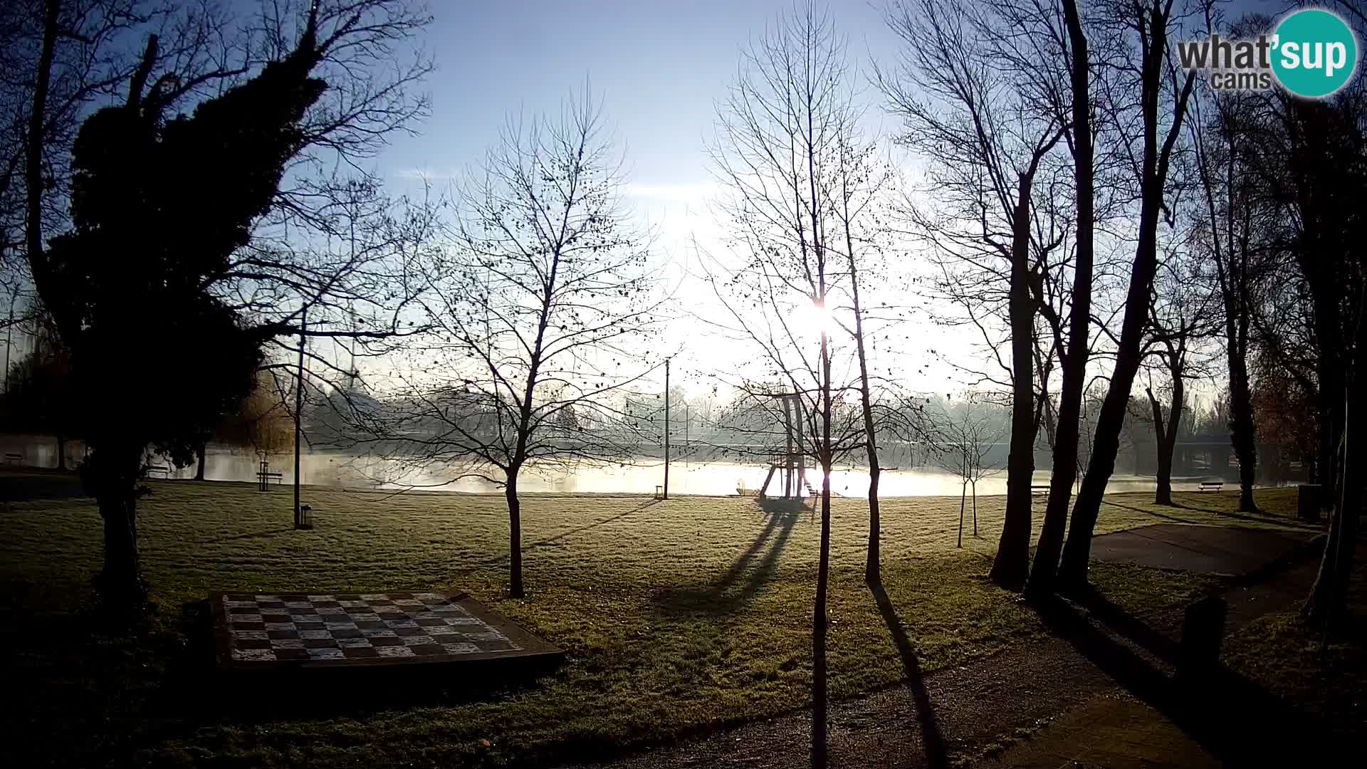 Webcam Karlovac EN DIRECT – Piscine extérieure Foginovo – Korana – Croatie