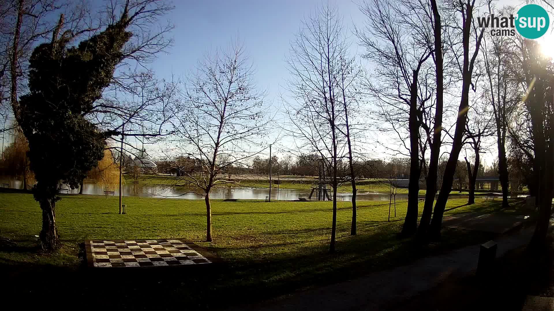 Webcam Karlovac EN DIRECT – Piscine extérieure Foginovo – Korana – Croatie