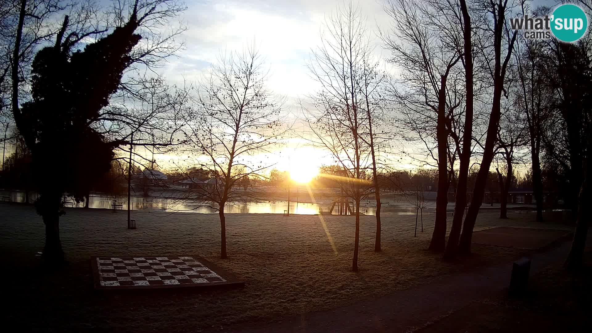 Webcam Karlovac EN DIRECT – Piscine extérieure Foginovo – Korana – Croatie