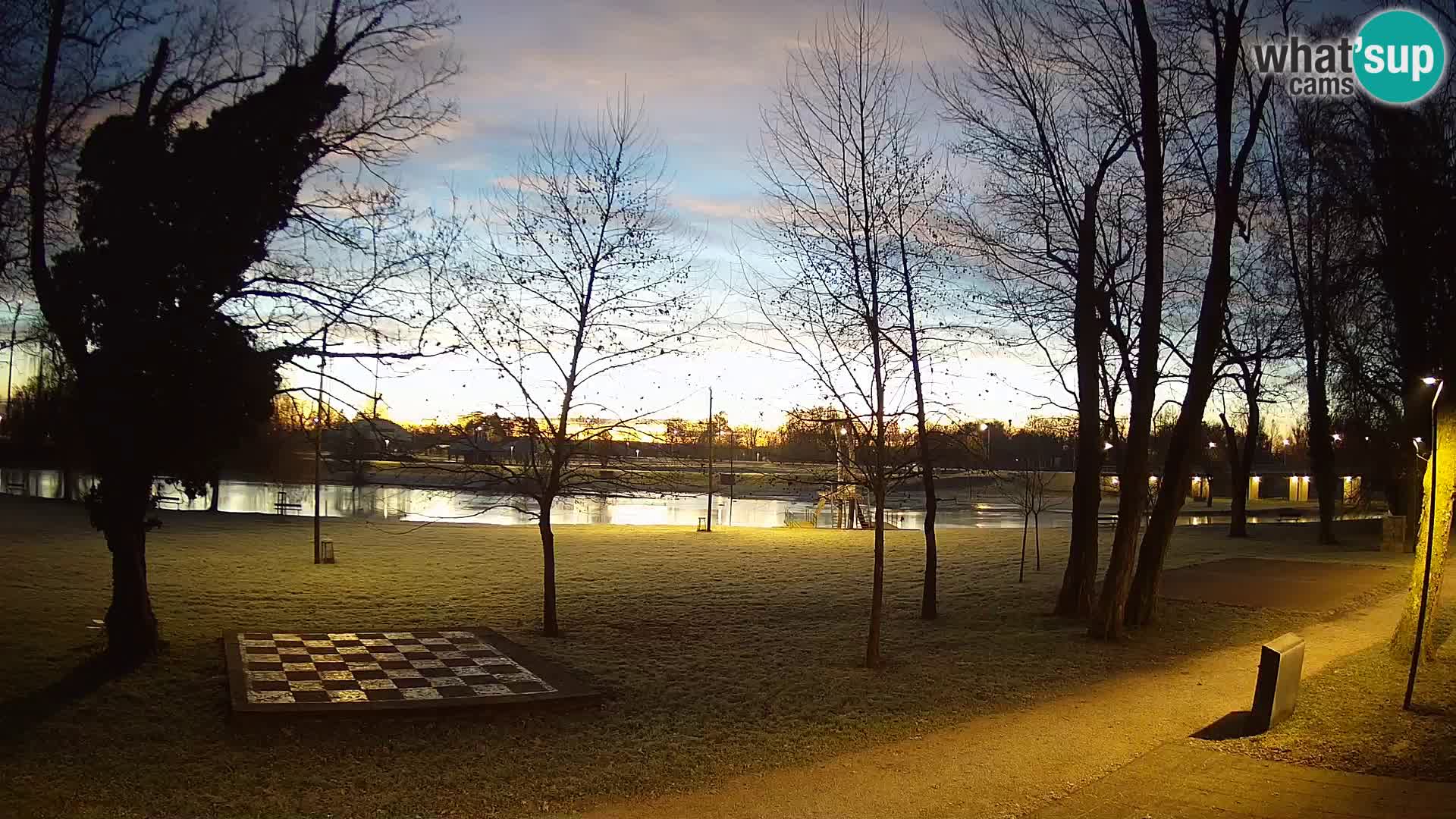 Webcam Karlovac EN DIRECT – Piscine extérieure Foginovo – Korana – Croatie