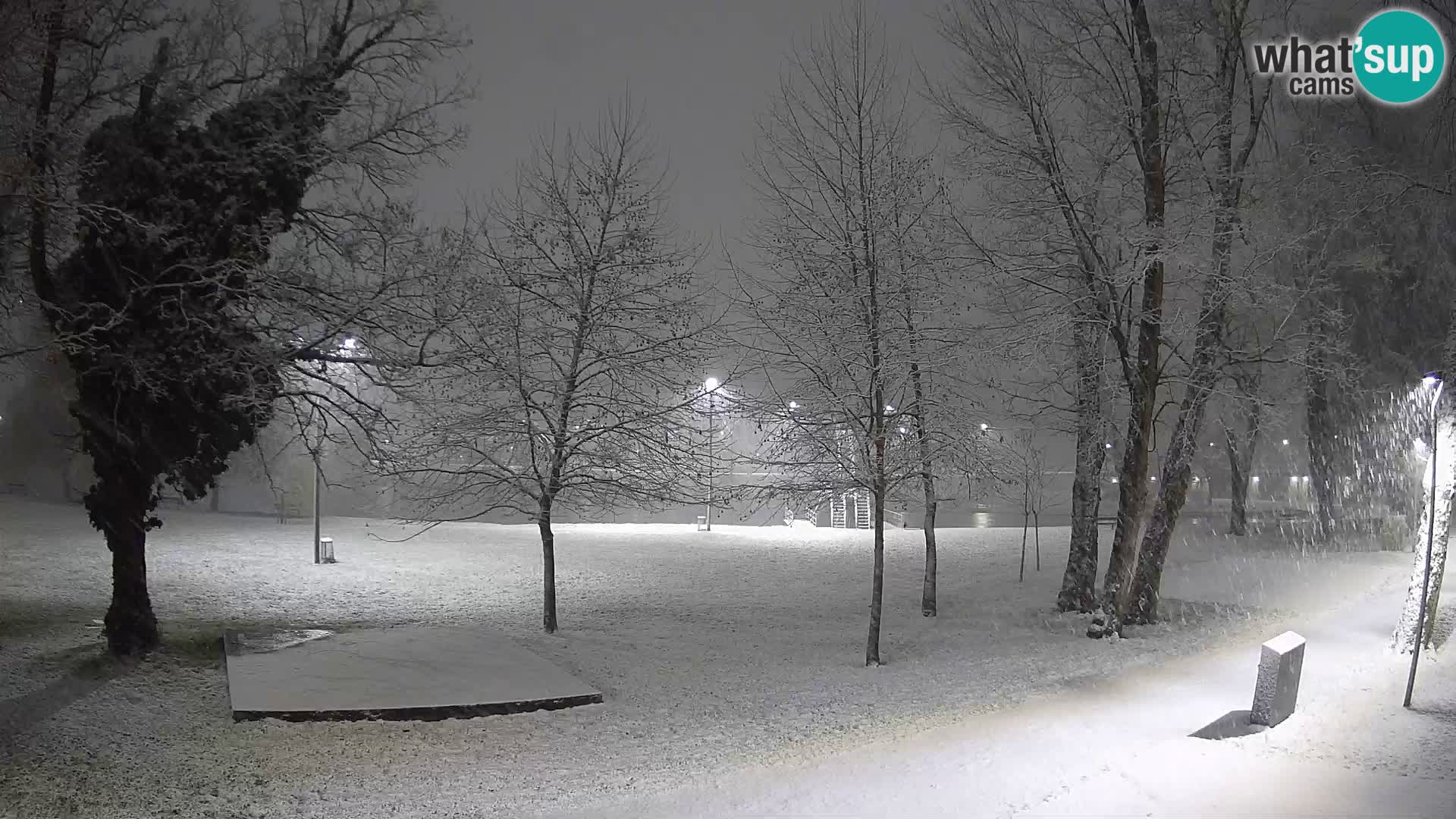 Webcam Karlovac EN DIRECT – Piscine extérieure Foginovo – Korana – Croatie