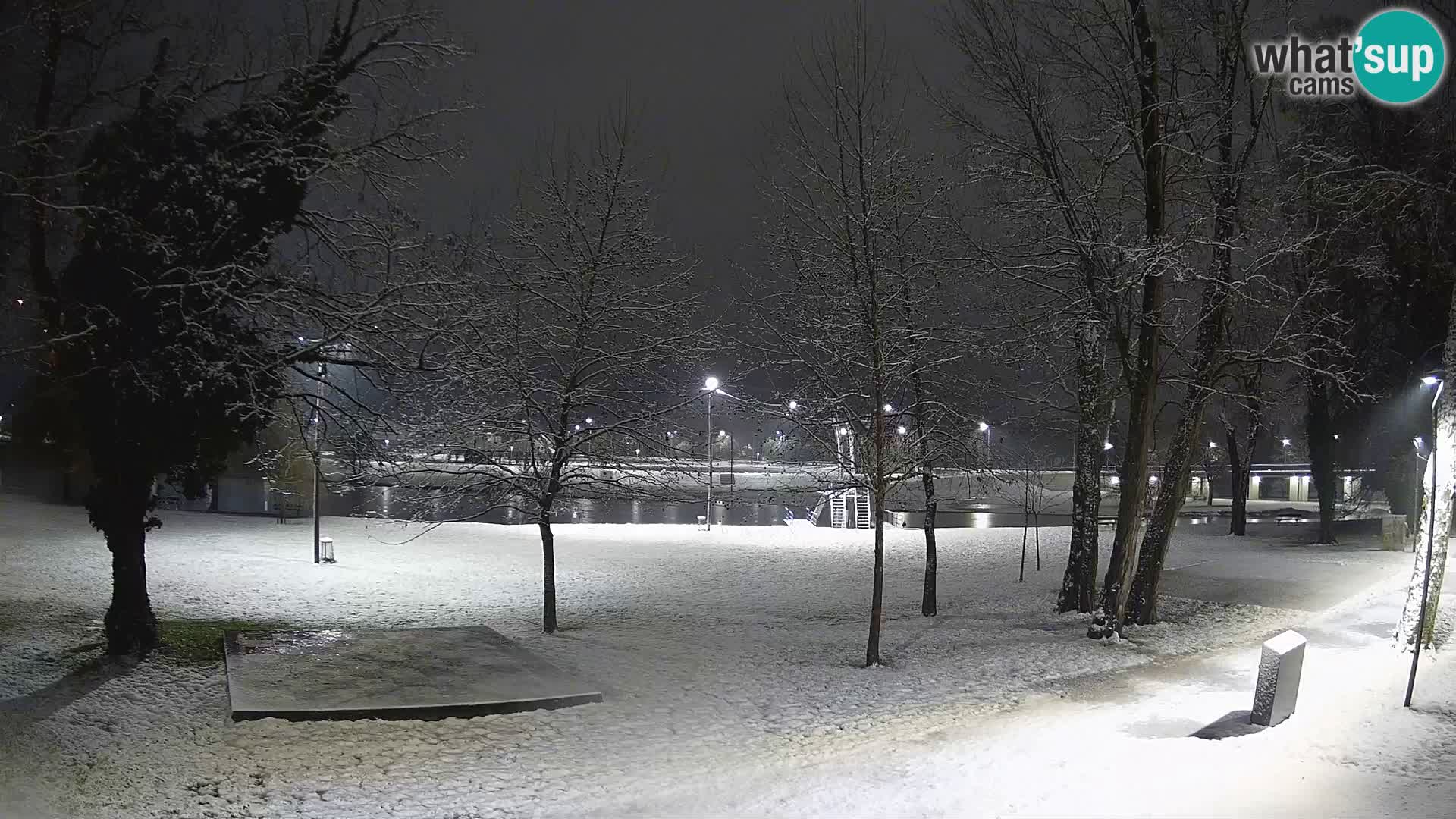 Webcam Karlovac EN DIRECT – Piscine extérieure Foginovo – Korana – Croatie