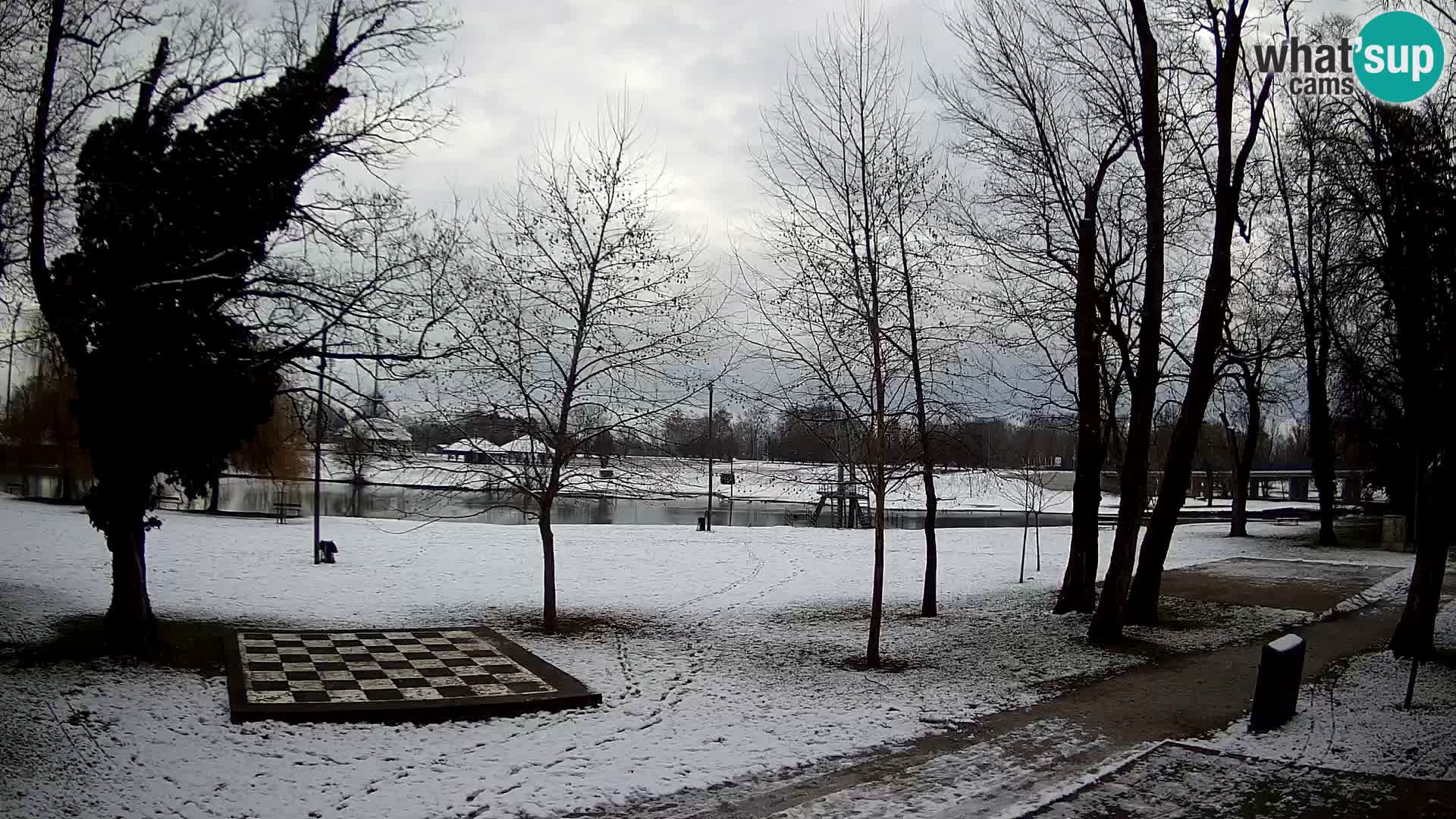 Webcam Karlovac EN DIRECT – Piscine extérieure Foginovo – Korana – Croatie