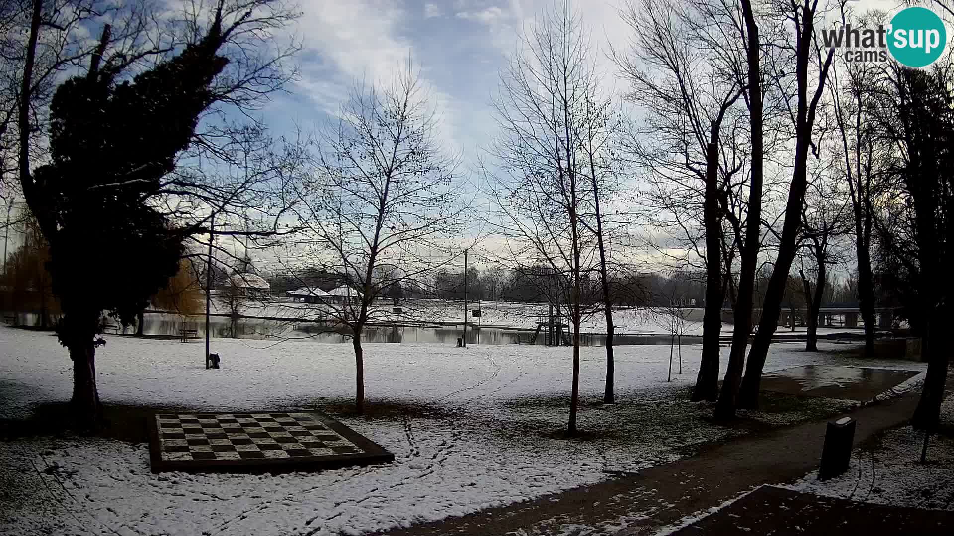 Webcam Karlovac EN DIRECT – Piscine extérieure Foginovo – Korana – Croatie