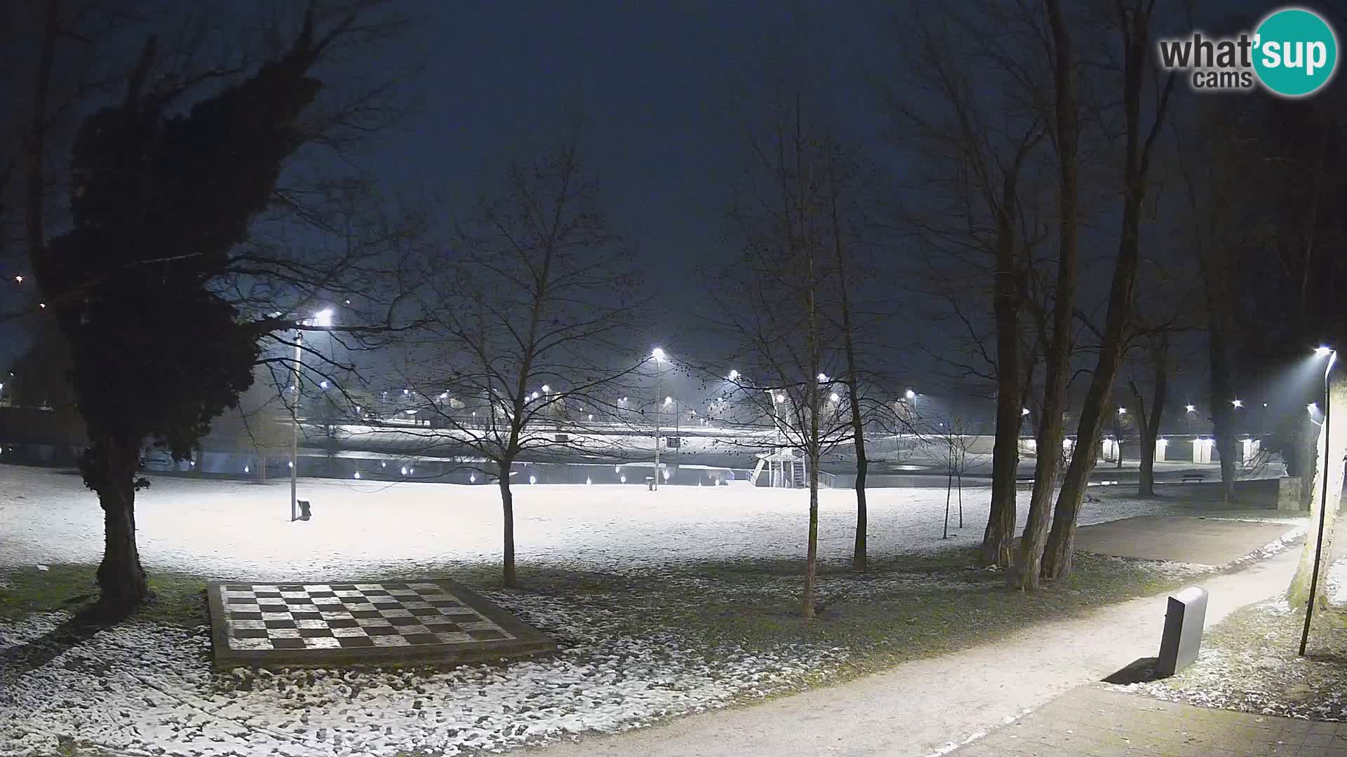 Webcam Karlovac EN DIRECT – Piscine extérieure Foginovo – Korana – Croatie