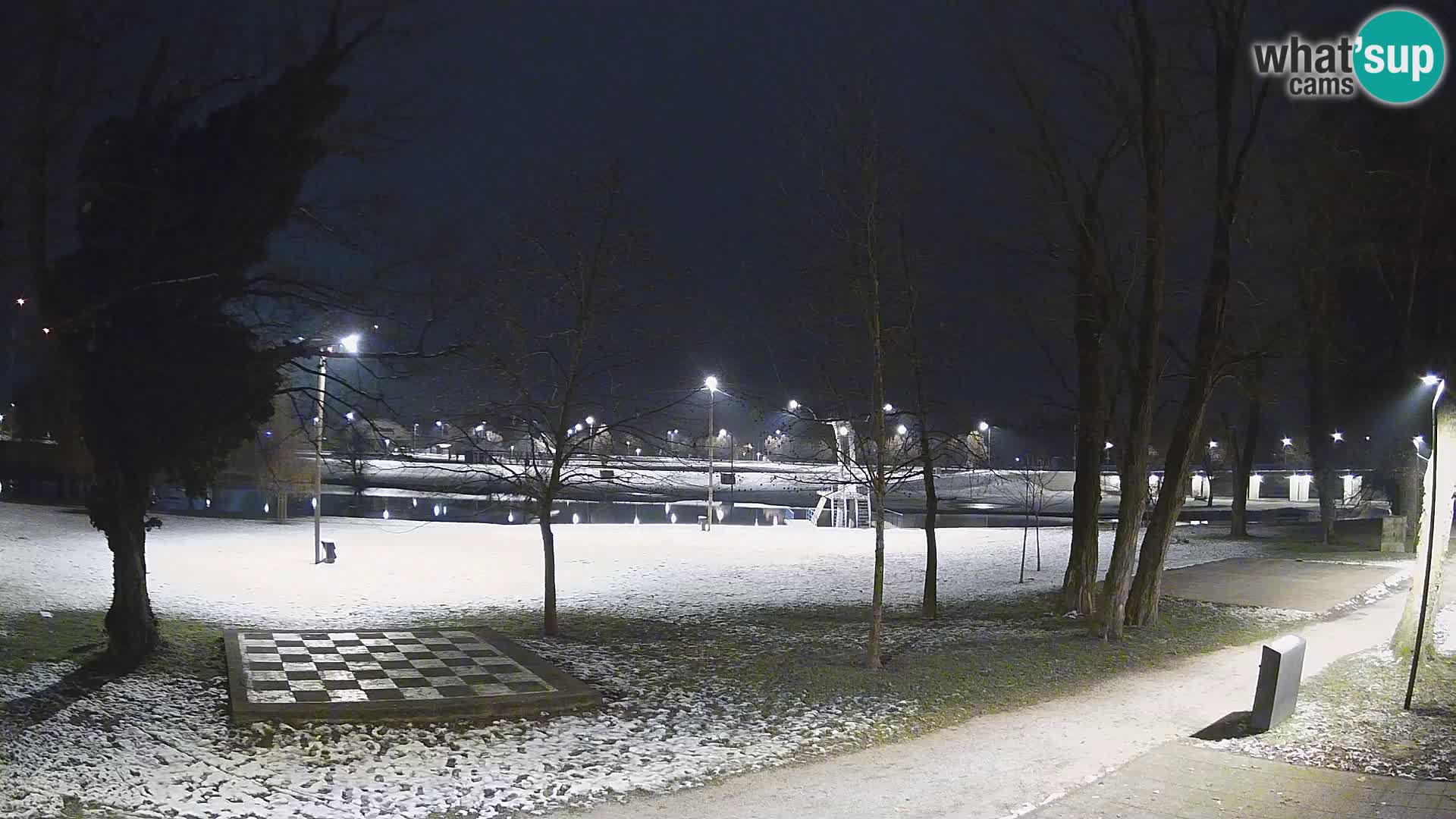 Webcam Karlovac EN DIRECT – Piscine extérieure Foginovo – Korana – Croatie