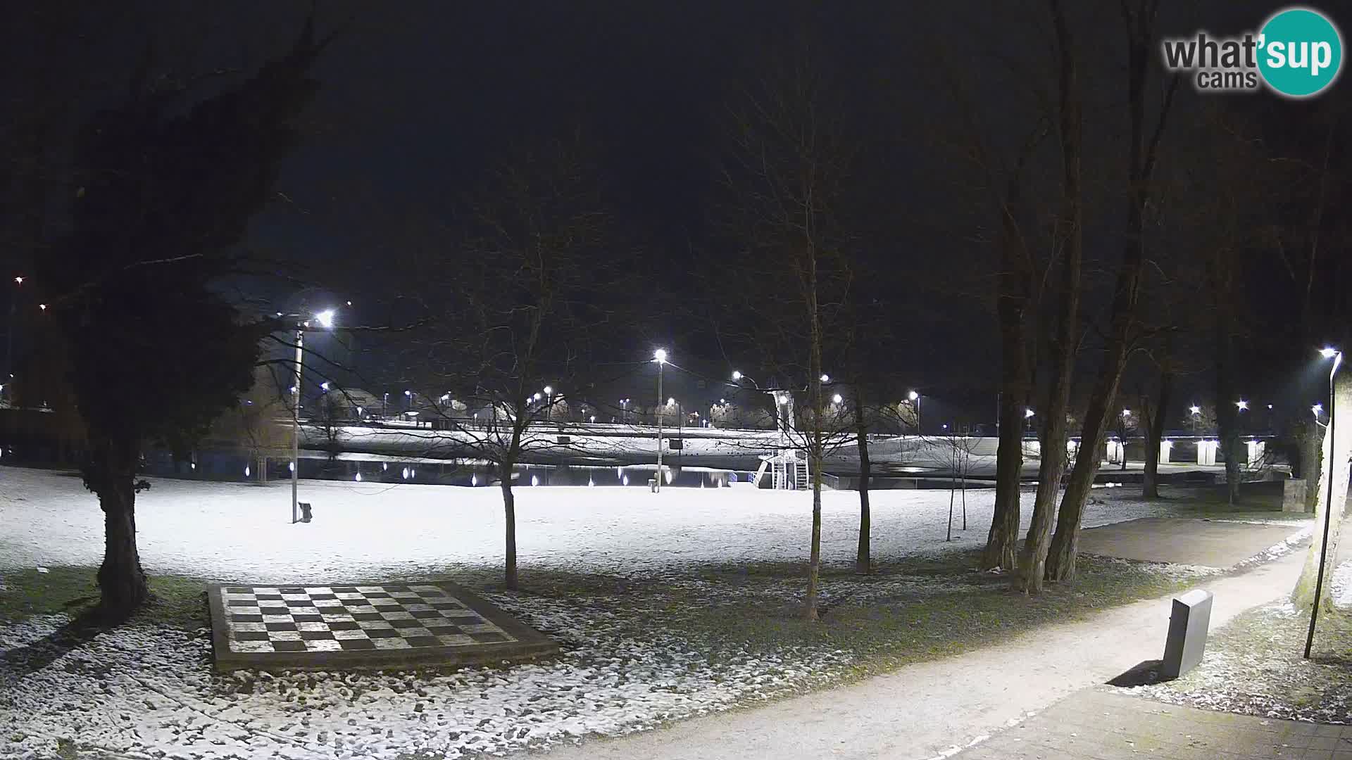 Webcam Karlovac EN DIRECT – Piscine extérieure Foginovo – Korana – Croatie