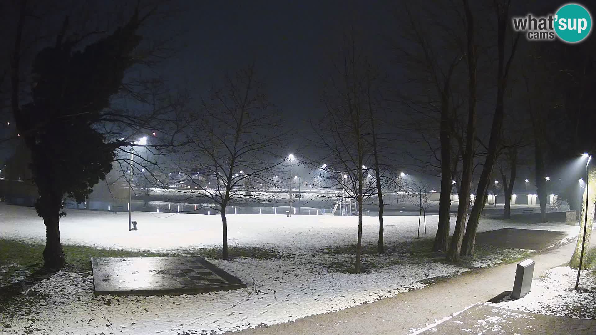 Webcam Karlovac EN DIRECT – Piscine extérieure Foginovo – Korana – Croatie