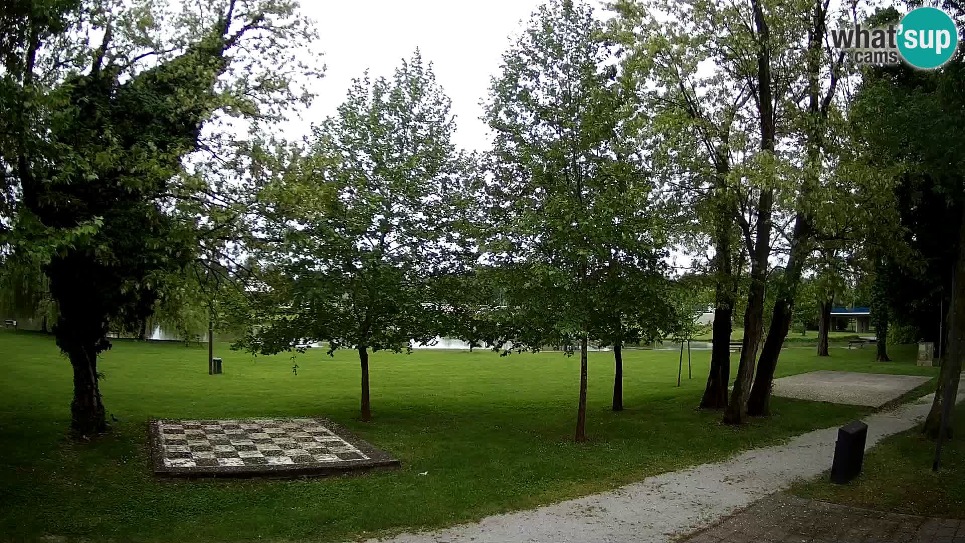 V ŽIVO Spletna kamera Karlovac – mestno kopališče Foginovo – Korana – Hrvaška