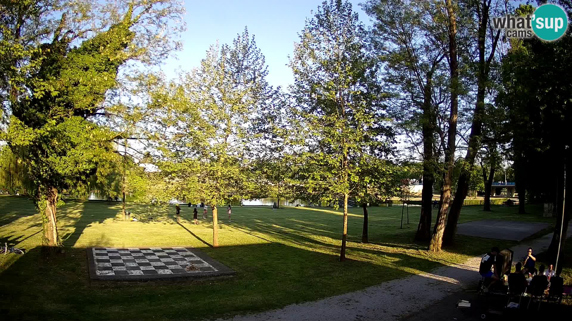 V ŽIVO Spletna kamera Karlovac – mestno kopališče Foginovo – Korana – Hrvaška