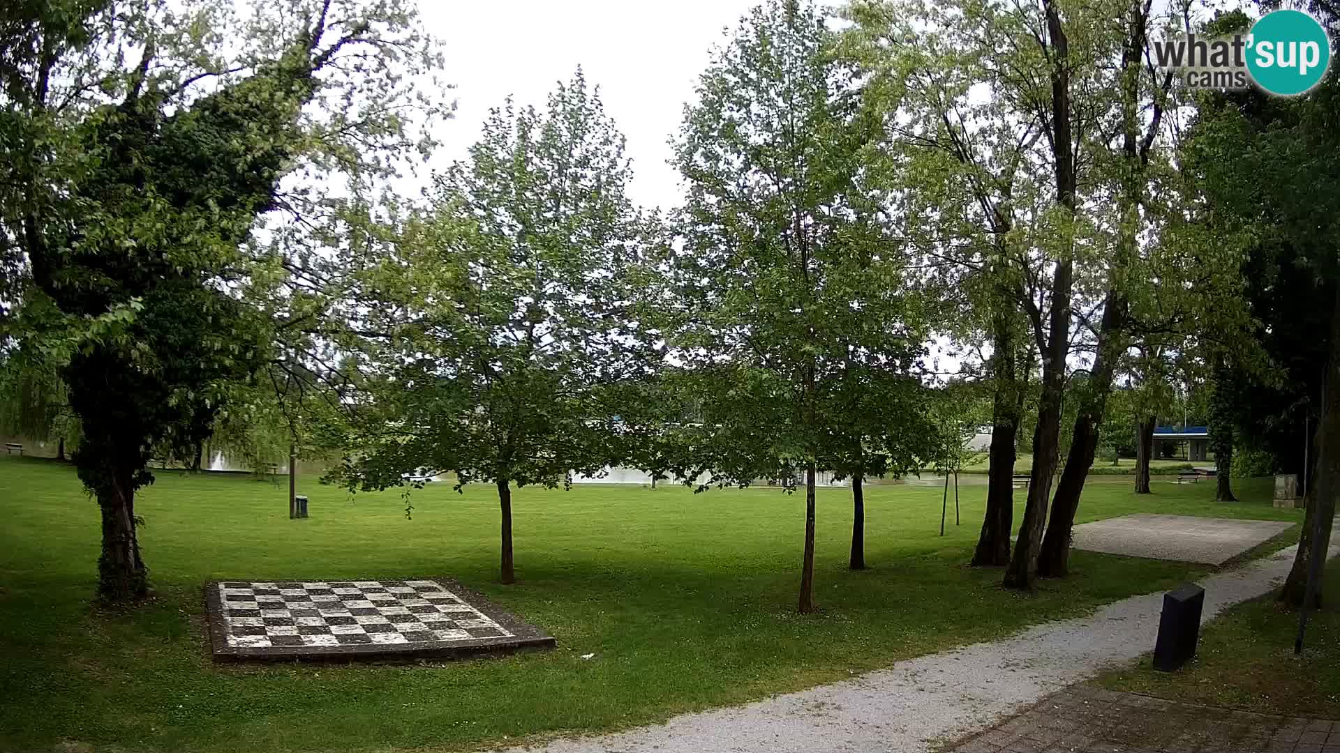 V ŽIVO Spletna kamera Karlovac – mestno kopališče Foginovo – Korana – Hrvaška