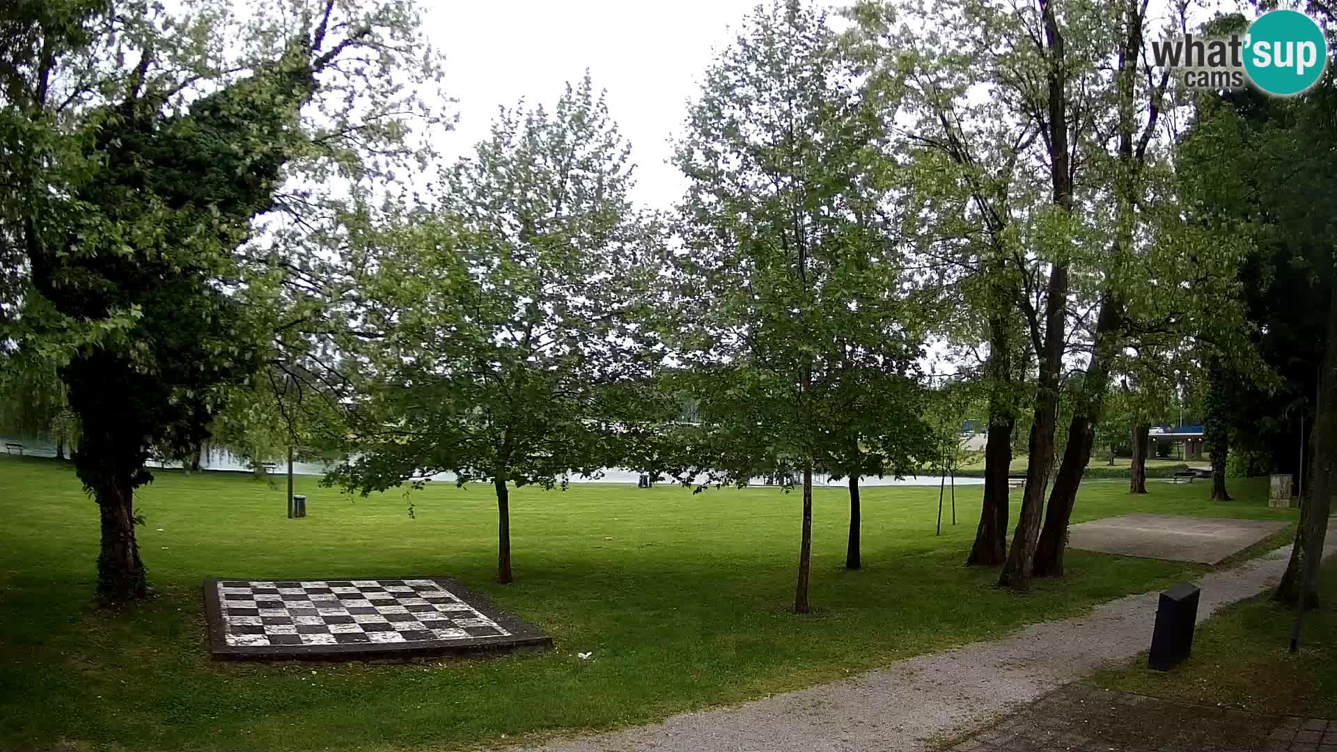 V ŽIVO Spletna kamera Karlovac – mestno kopališče Foginovo – Korana – Hrvaška