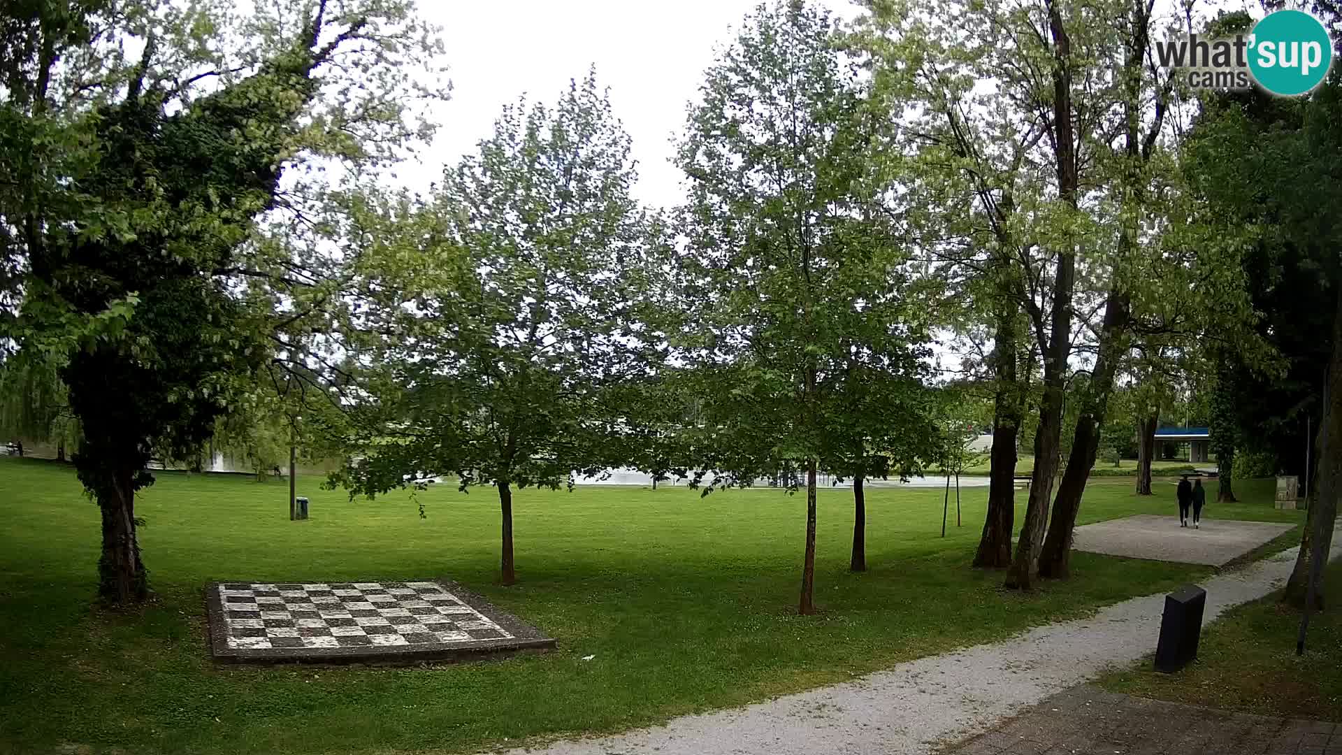 V ŽIVO Spletna kamera Karlovac – mestno kopališče Foginovo – Korana – Hrvaška