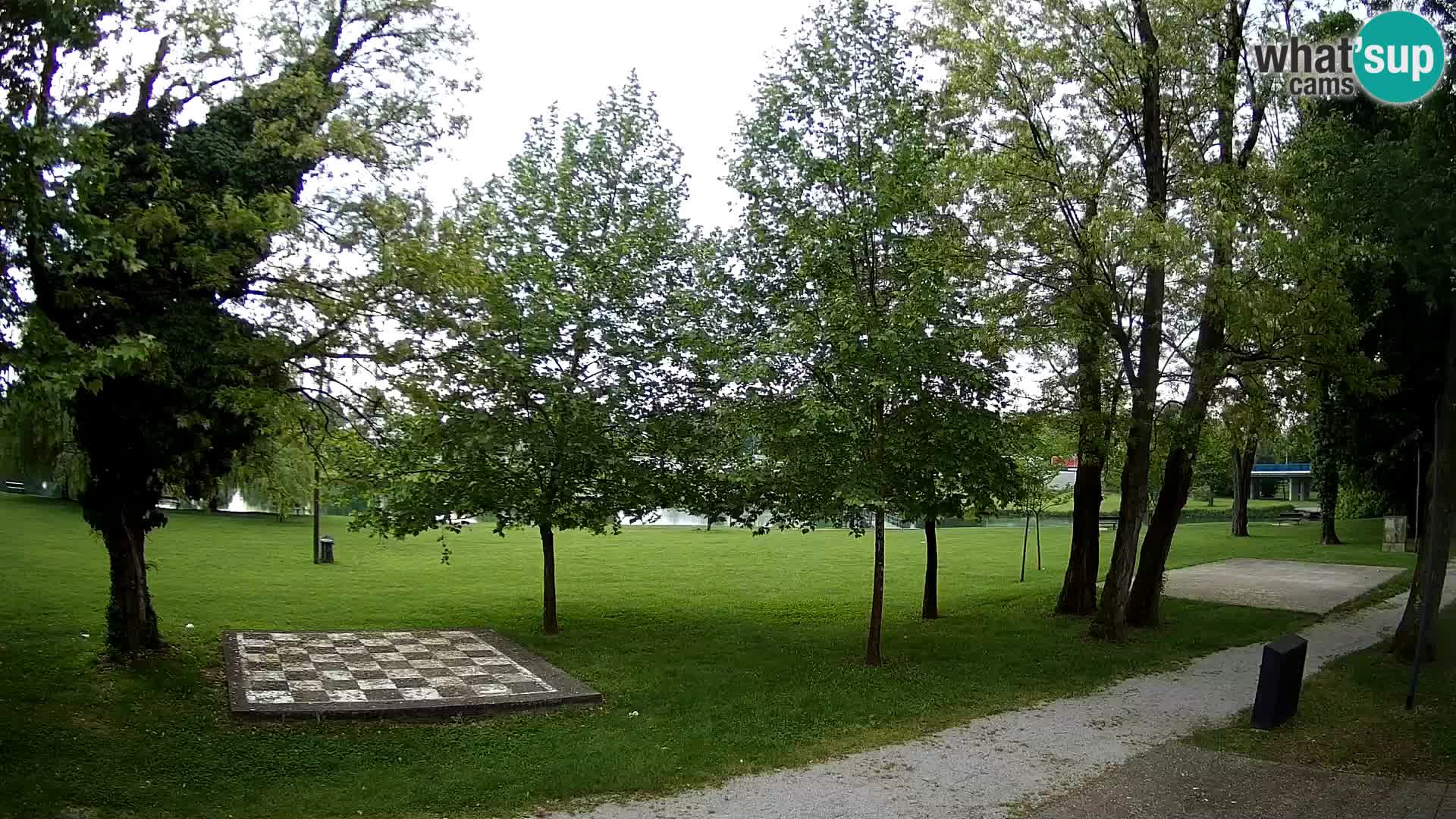 V ŽIVO Spletna kamera Karlovac – mestno kopališče Foginovo – Korana – Hrvaška