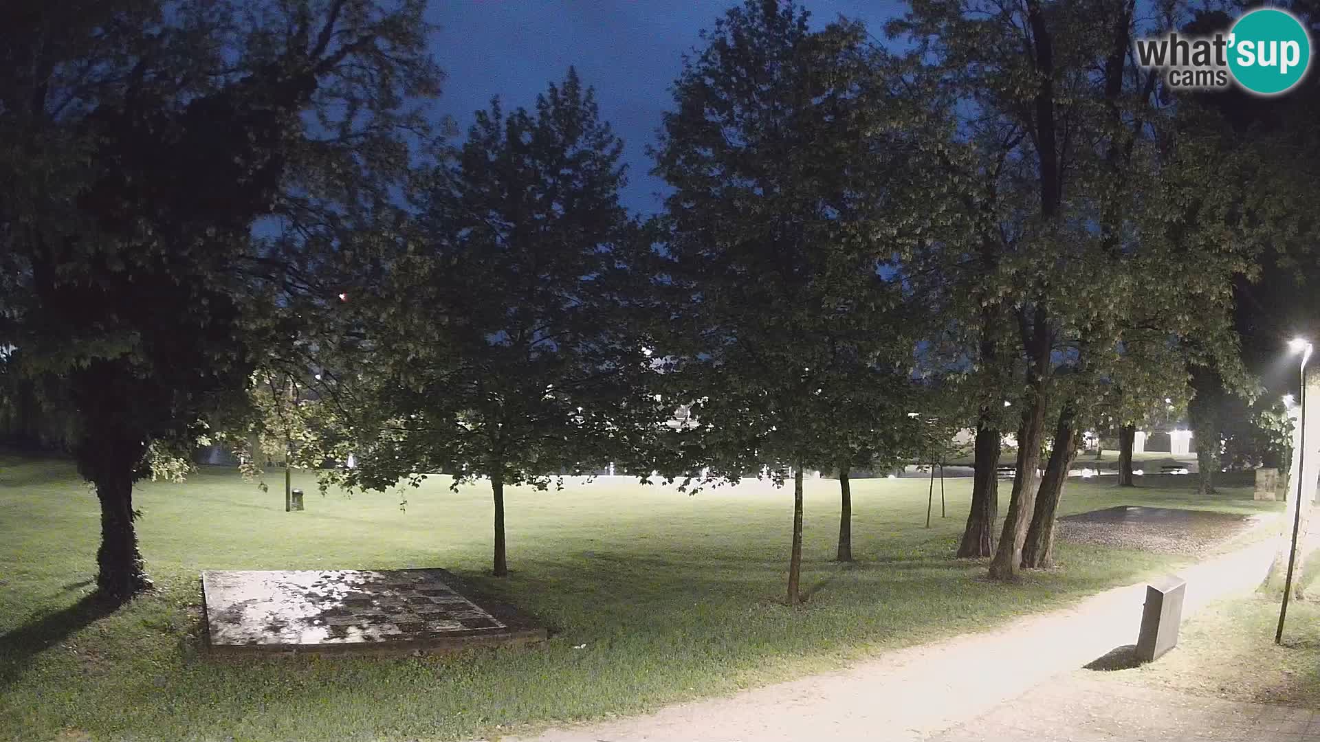 V ŽIVO Spletna kamera Karlovac – mestno kopališče Foginovo – Korana – Hrvaška
