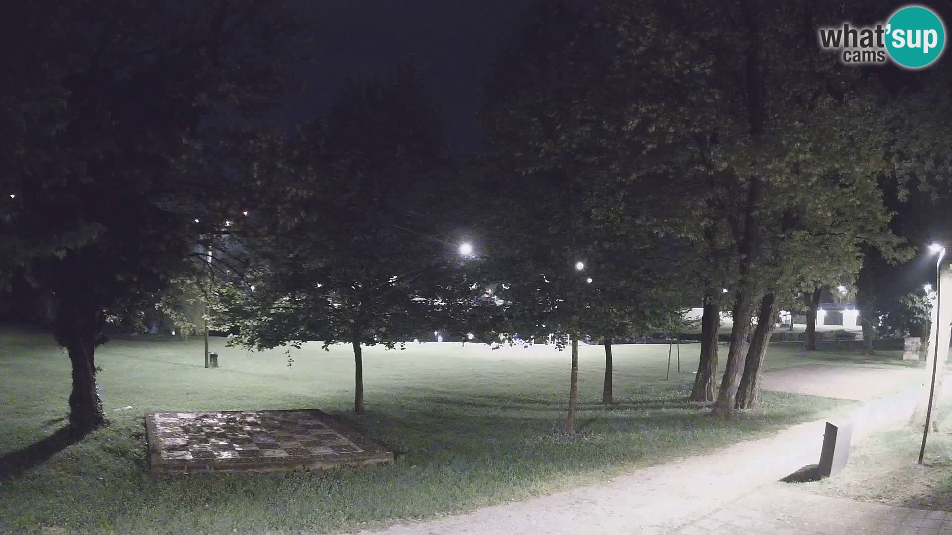 V ŽIVO Spletna kamera Karlovac – mestno kopališče Foginovo – Korana – Hrvaška