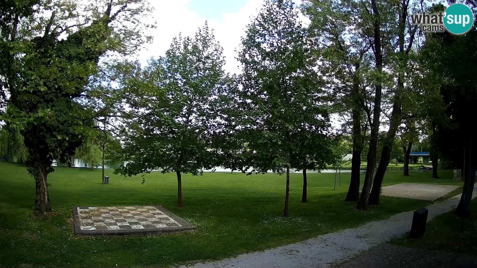 V ŽIVO Spletna kamera Karlovac – mestno kopališče Foginovo – Korana – Hrvaška