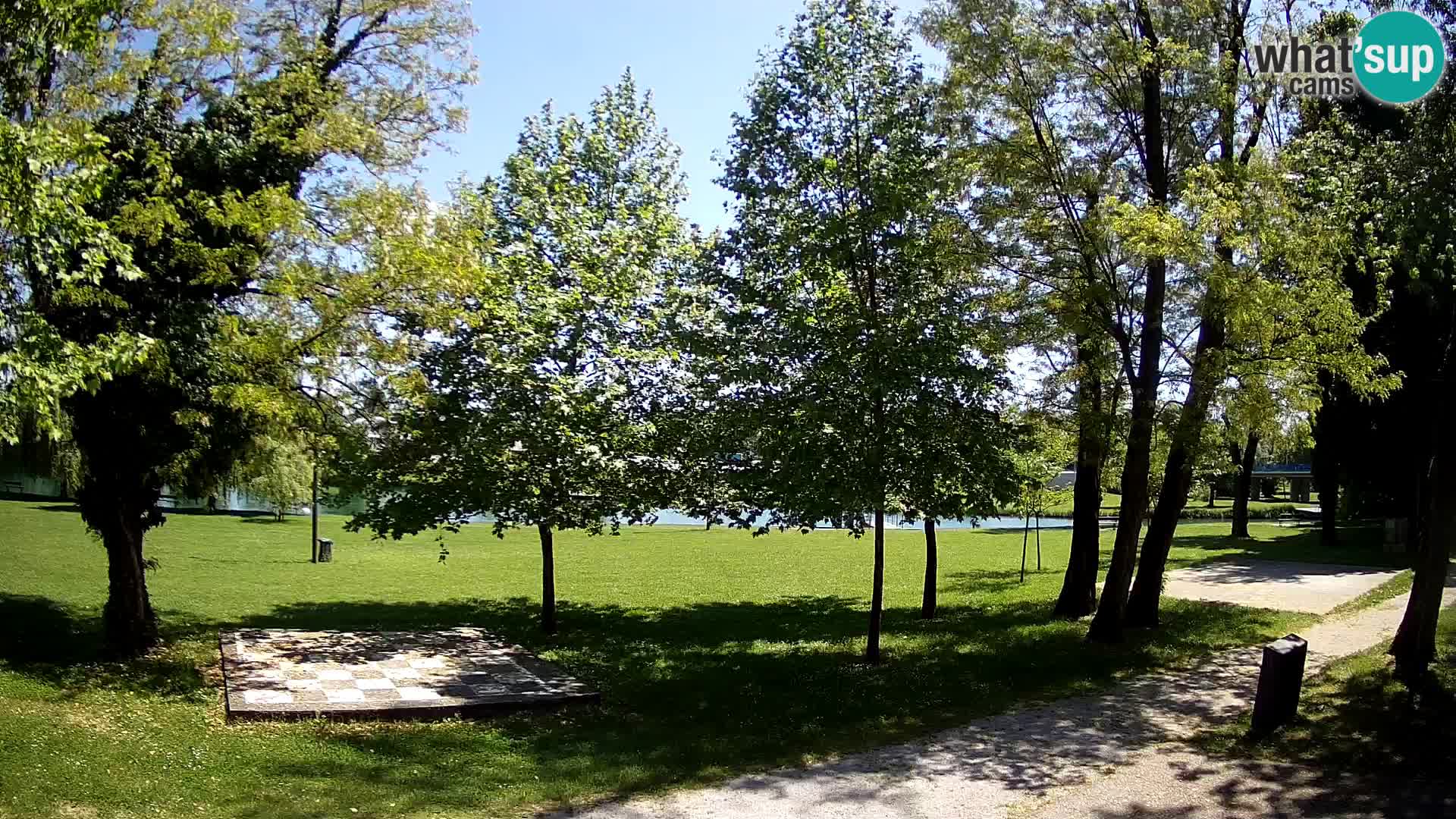V ŽIVO Spletna kamera Karlovac – mestno kopališče Foginovo – Korana – Hrvaška